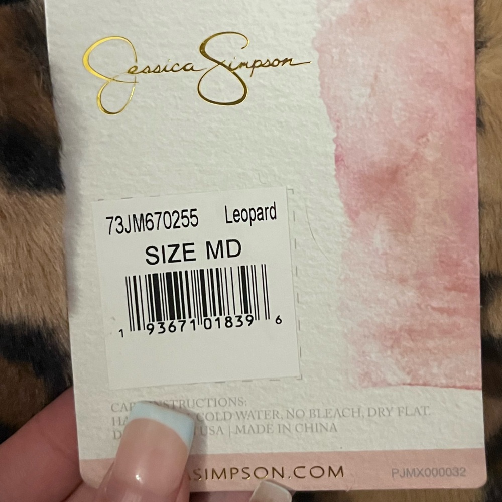 Jessica Simpson Cheetah Print Plush Slippers - Picture 7 of 7